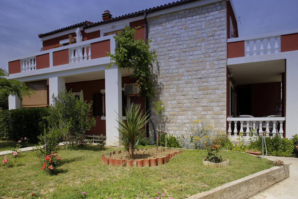 Art Apartment Pag Town Exterior foto